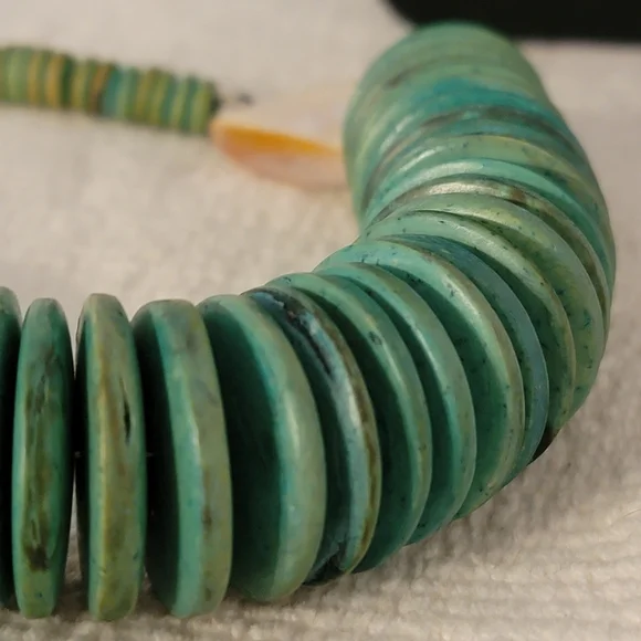 Vintage Wood Necklace - Picture 2 of 5